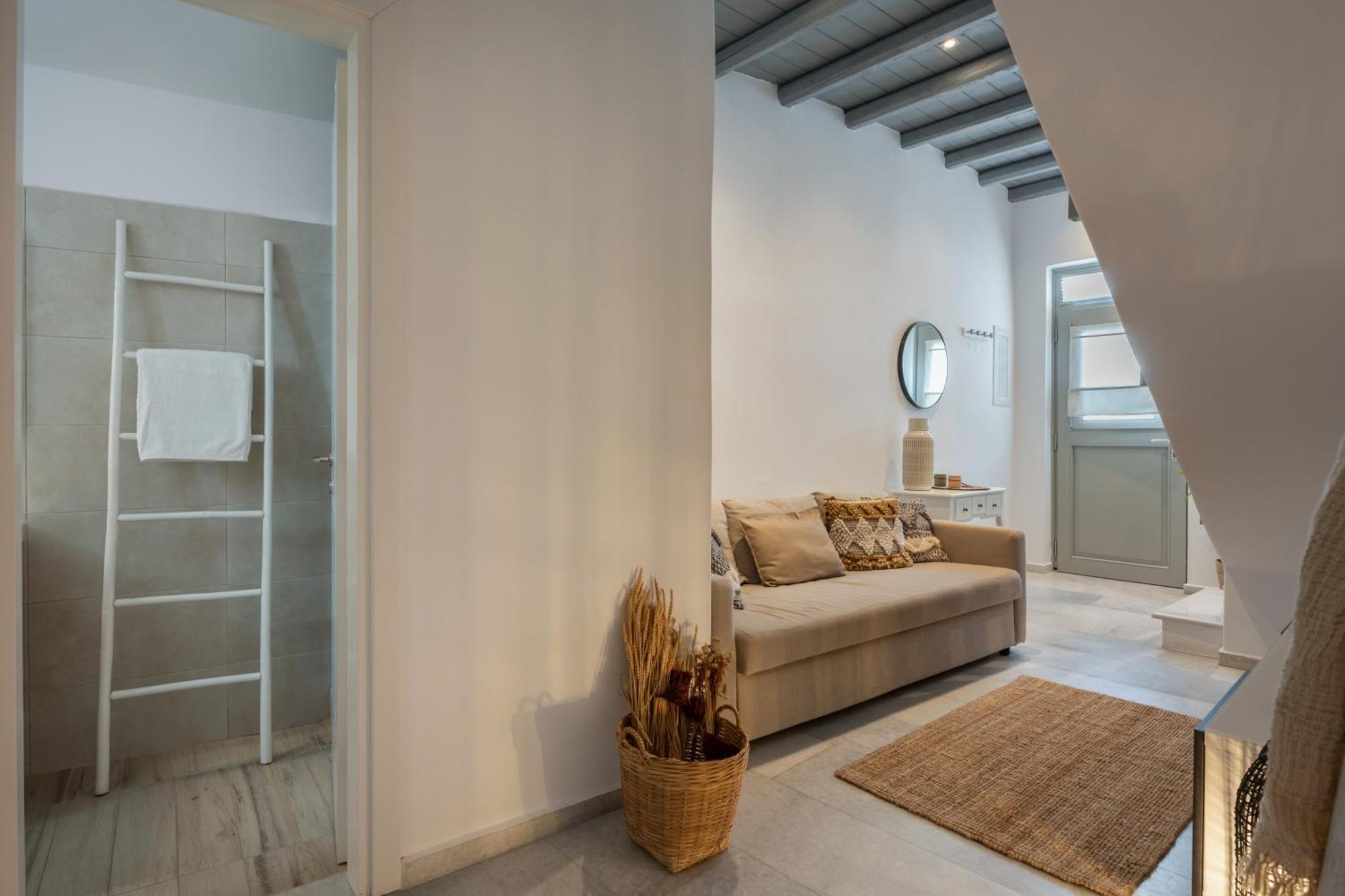Caper-2 Bedroom Traditional Home With Amazing View Науса Екстер'єр фото