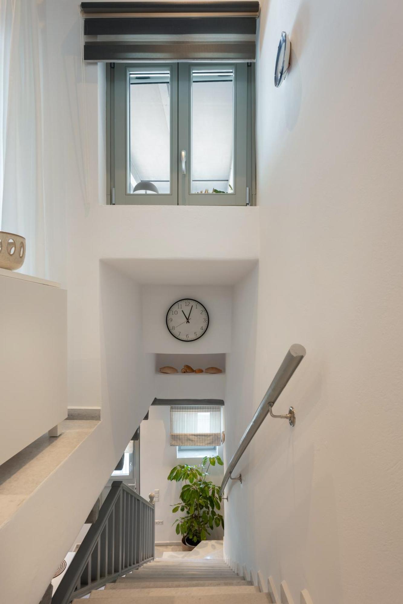 Caper-2 Bedroom Traditional Home With Amazing View Науса Екстер'єр фото