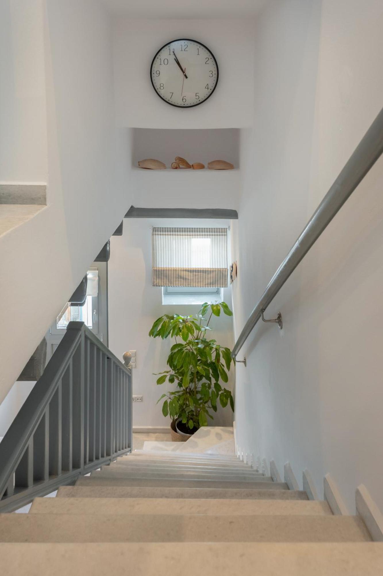 Caper-2 Bedroom Traditional Home With Amazing View Науса Екстер'єр фото