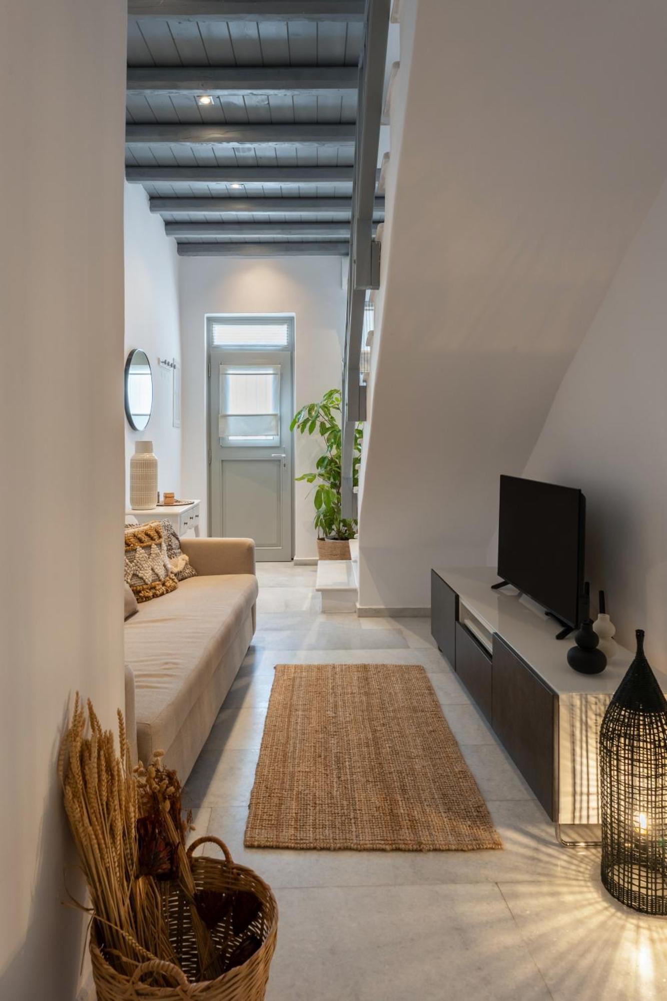 Caper-2 Bedroom Traditional Home With Amazing View Науса Екстер'єр фото